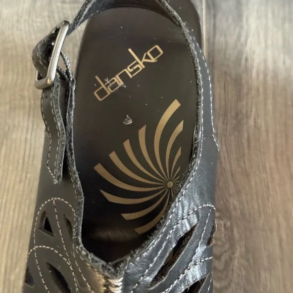 Dansko Black Cutout Women's Sandals Size 8.5 - Picture 4 of 13